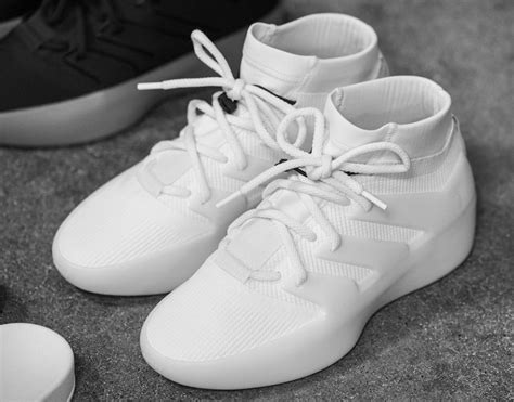 adidas sneaker halfhoog|Adidas Fear of God Athletics 2 Basketball Sneaker .